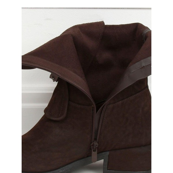 Škornji s peto model 148083 Inello