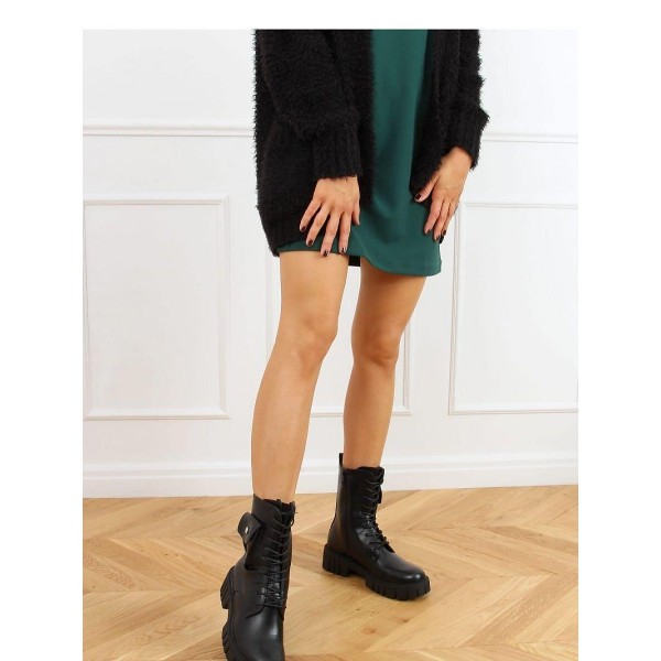 Čevelj model 157221 Inello