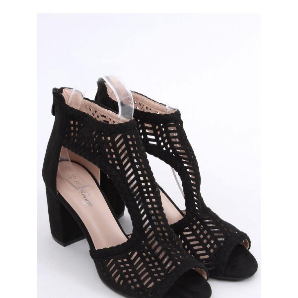 Sandali s peto model 166839 Inello